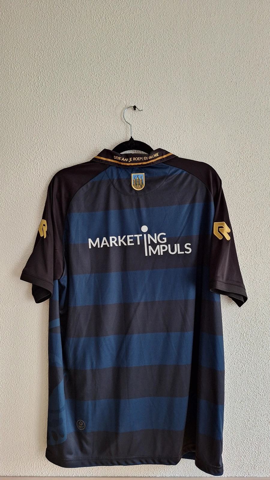 Uitshirt